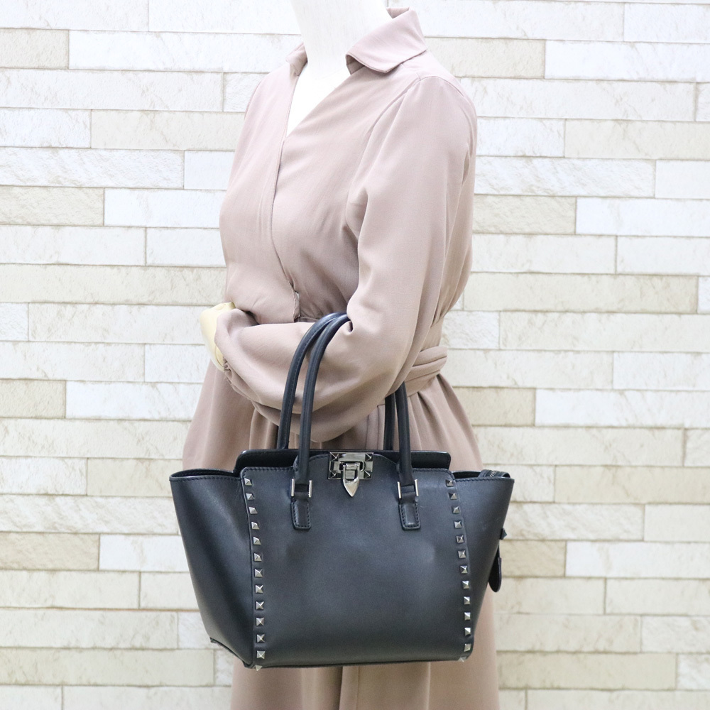 Valentino Valentino Shoulder Bag Black Valentino Valentino Shoulder Bag Black